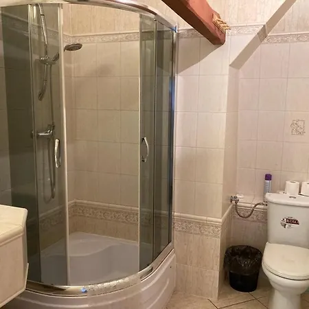 Dom Sarnia Z 4 Sypialniami Ferienhaus Karpacz