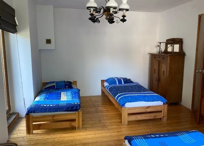 Dom Sarnia Z 4 Sypialniami Vakantiehuis *